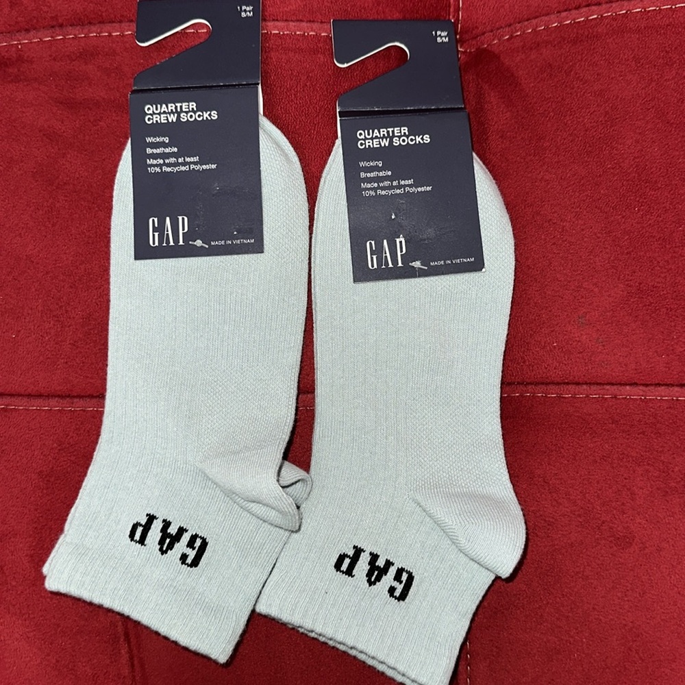 GAP Quarter Crew Socks in Light Mint with Black Logo - 2 Pack